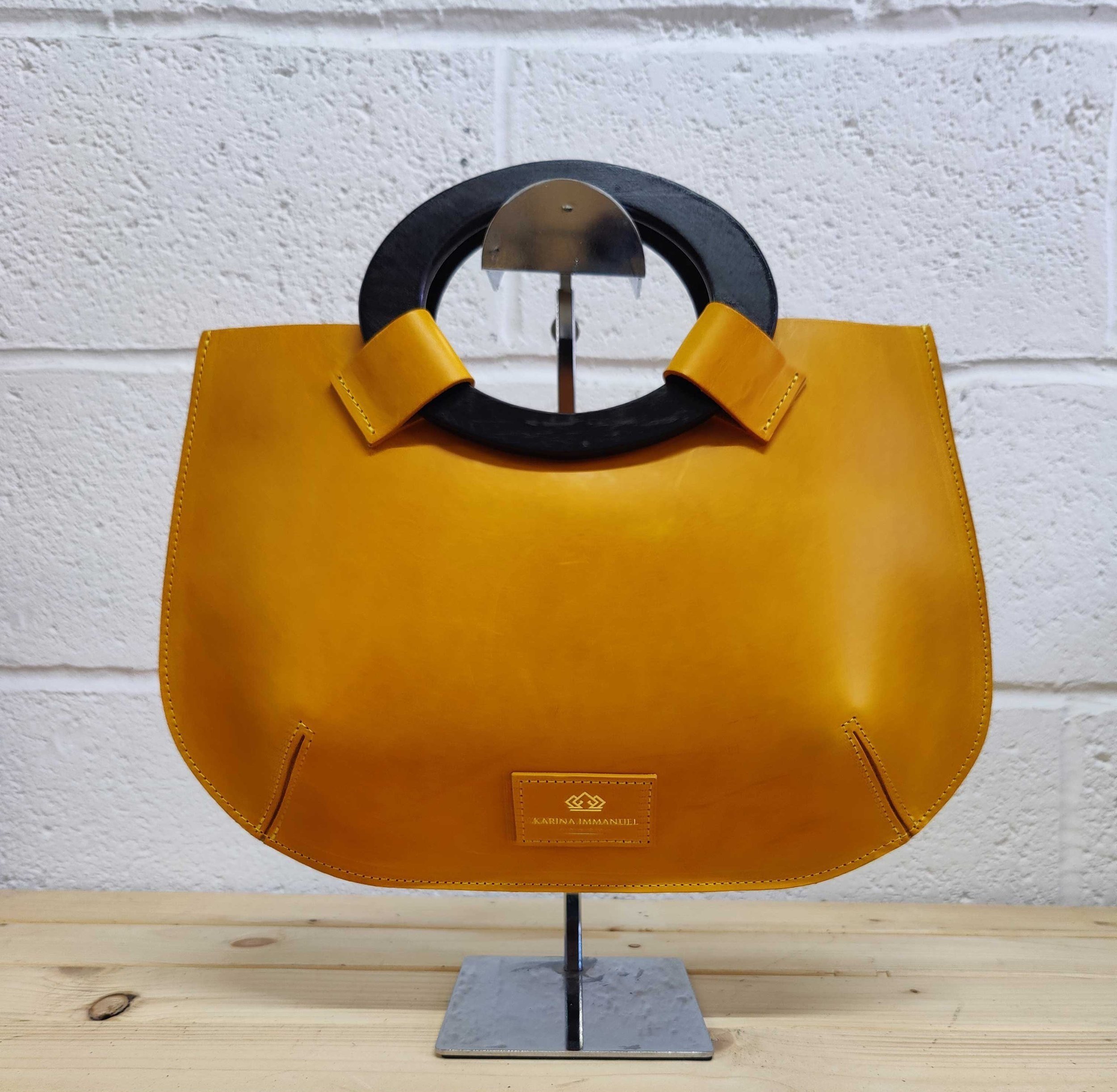 Bag%2Bmade%2Bby%2BVeshin%2BFactory%2BLondon%2Bin%2Bpartnership%2Bwith%2BThe%2BLondon%2BLeather%2BWorkshop%2B%25289%2529.jpg