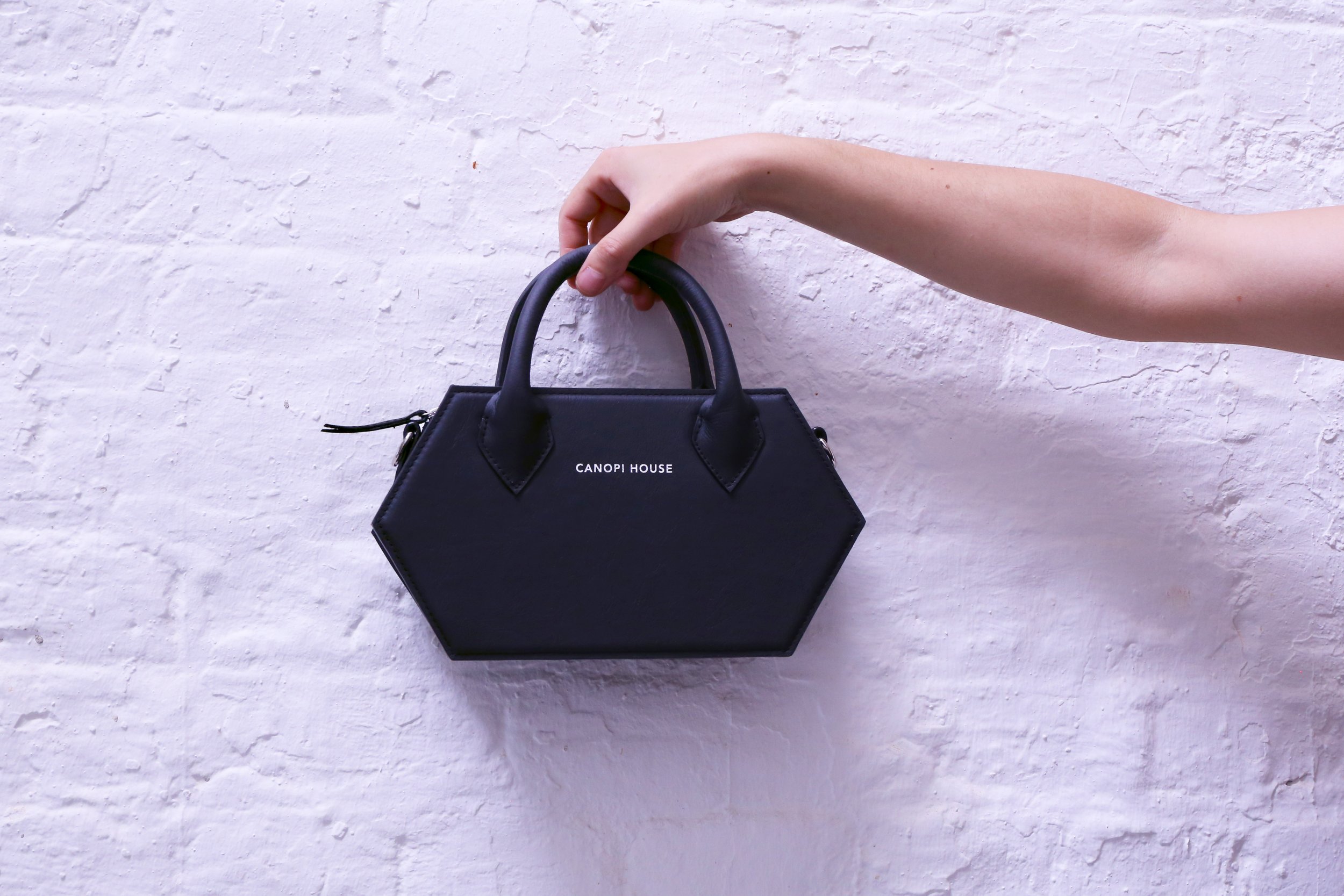 Bag made by Veshin Factory London in partnership with The London Leather Workshop (6).jpg