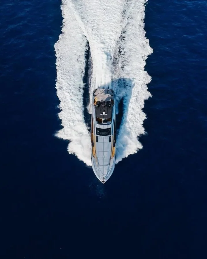 Yacht driving