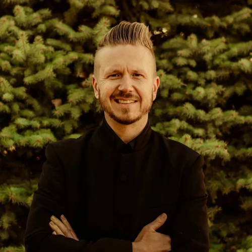 Chris Maunu, Artistic Director