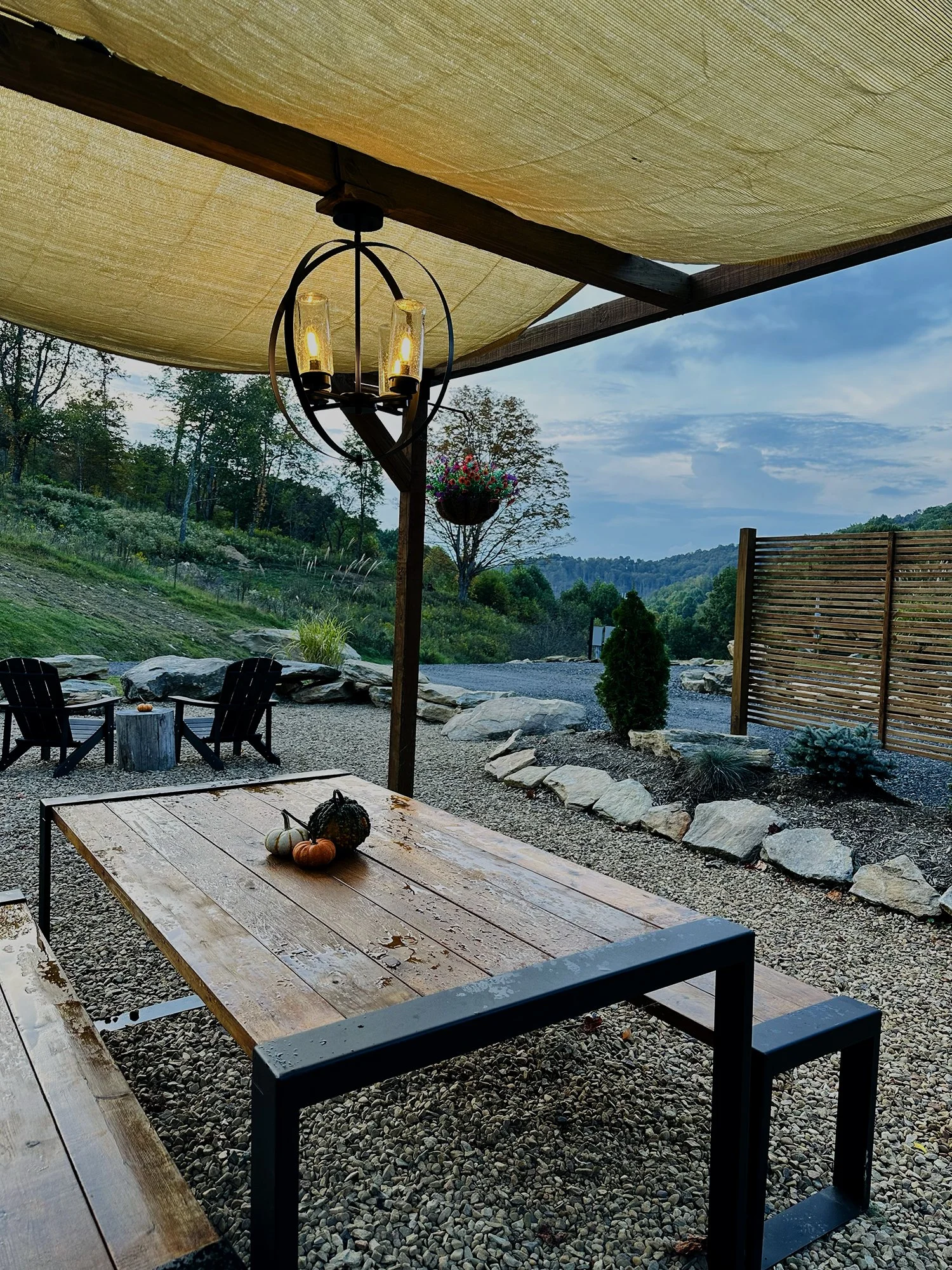 SITE1_TABLEWITHVIEW.jpg