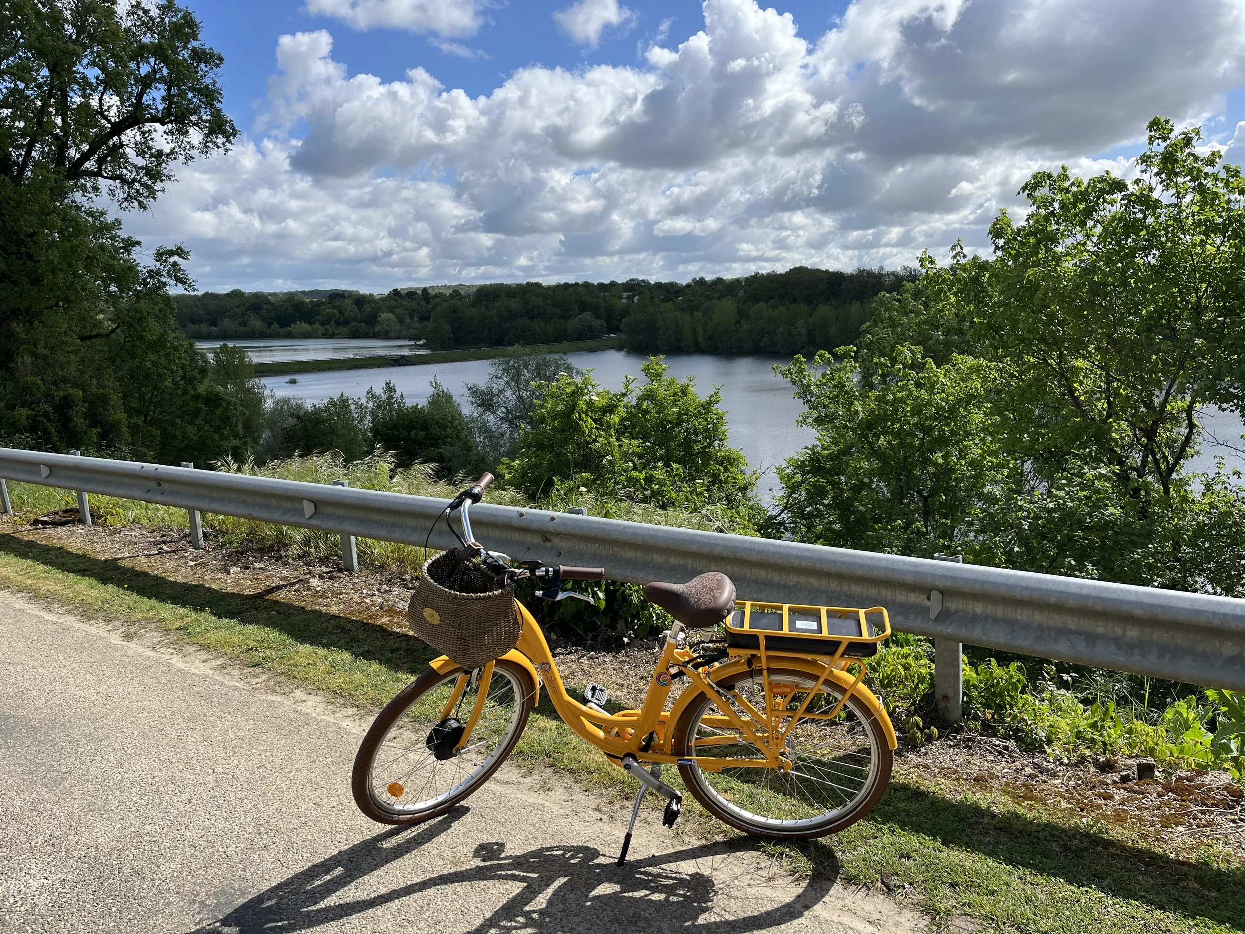 Découvrez la région grâce à nos circuits vélo mis à jour sur Komoot 🚲