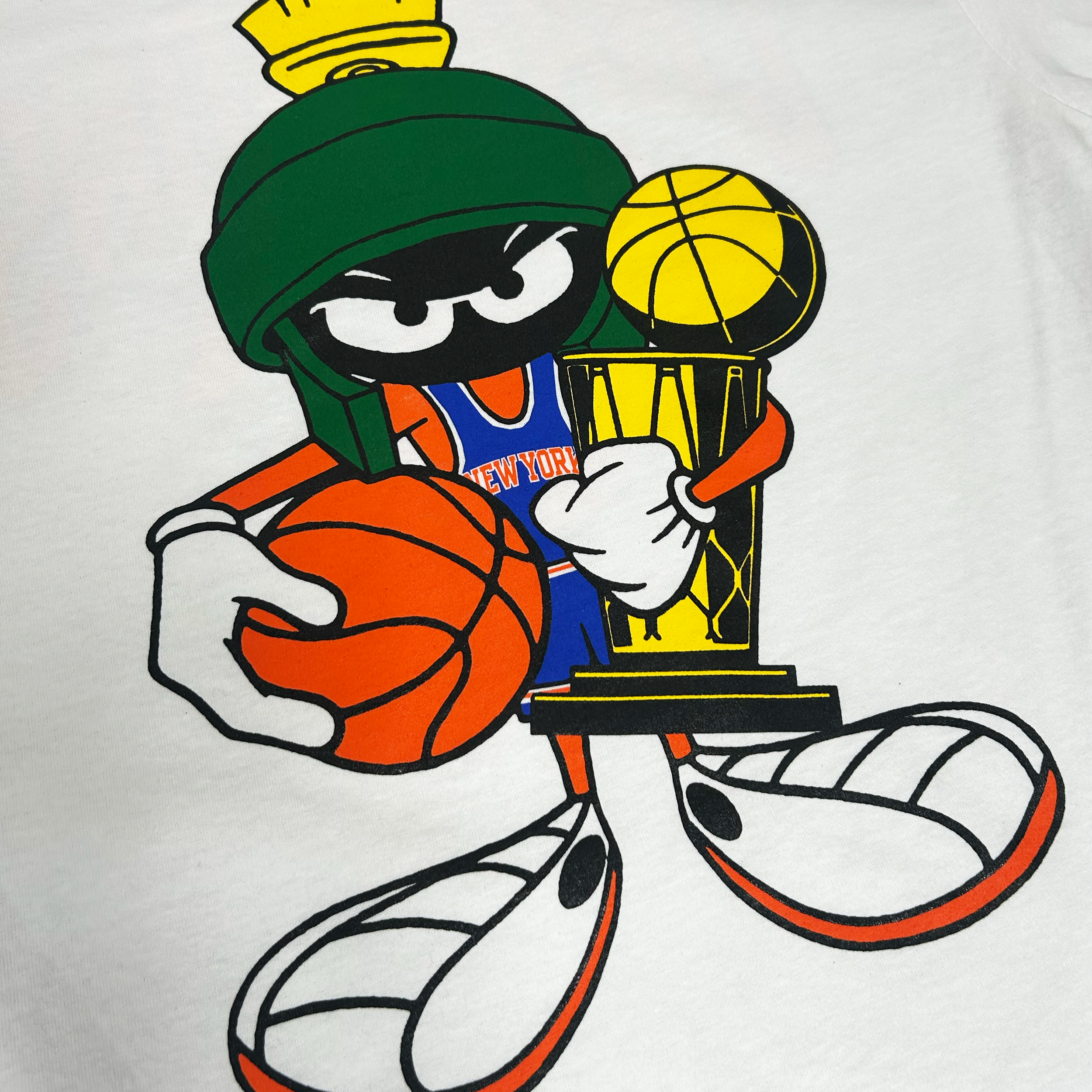 Marvin-Front-Detail.png