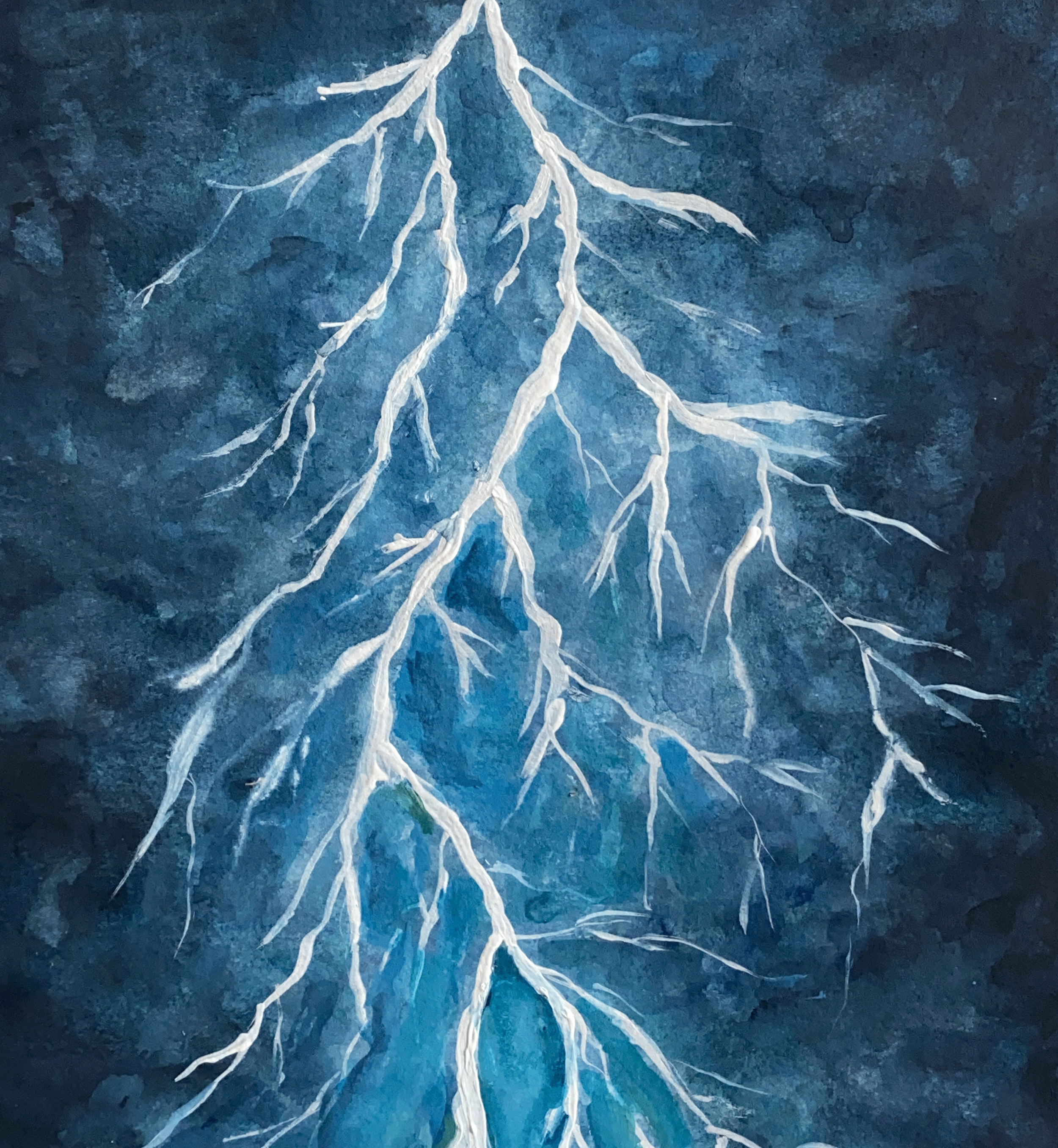 lightning on night sky close up.png