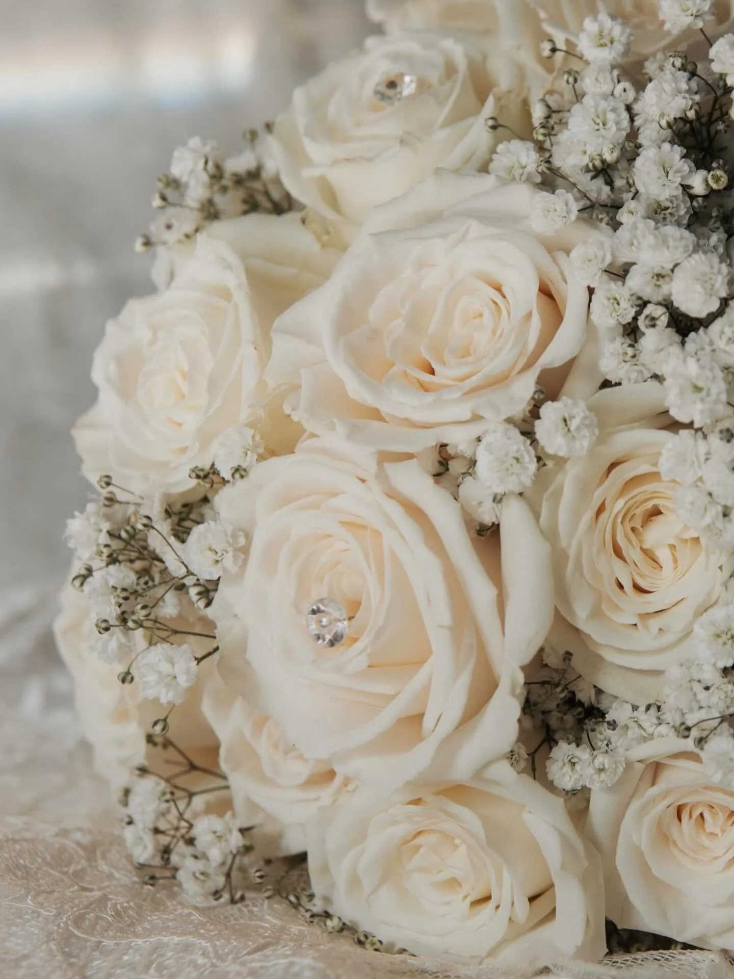 Blooming With Love 💐 

#weddingseason #bridalbouquet #destinationweddingphotographer #dmvweddingphotographer