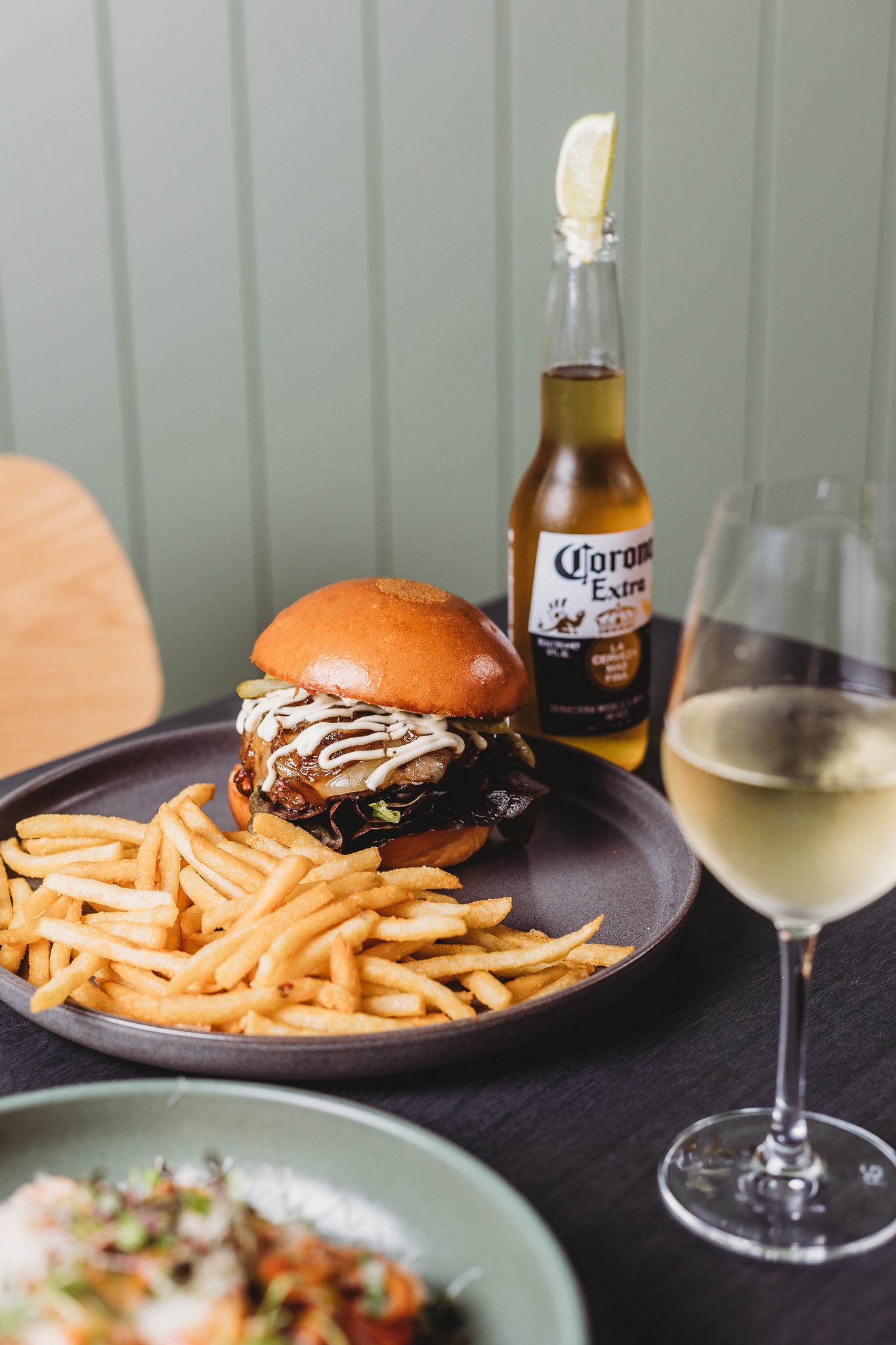 Canberra food photography - burger and beer (Copy)