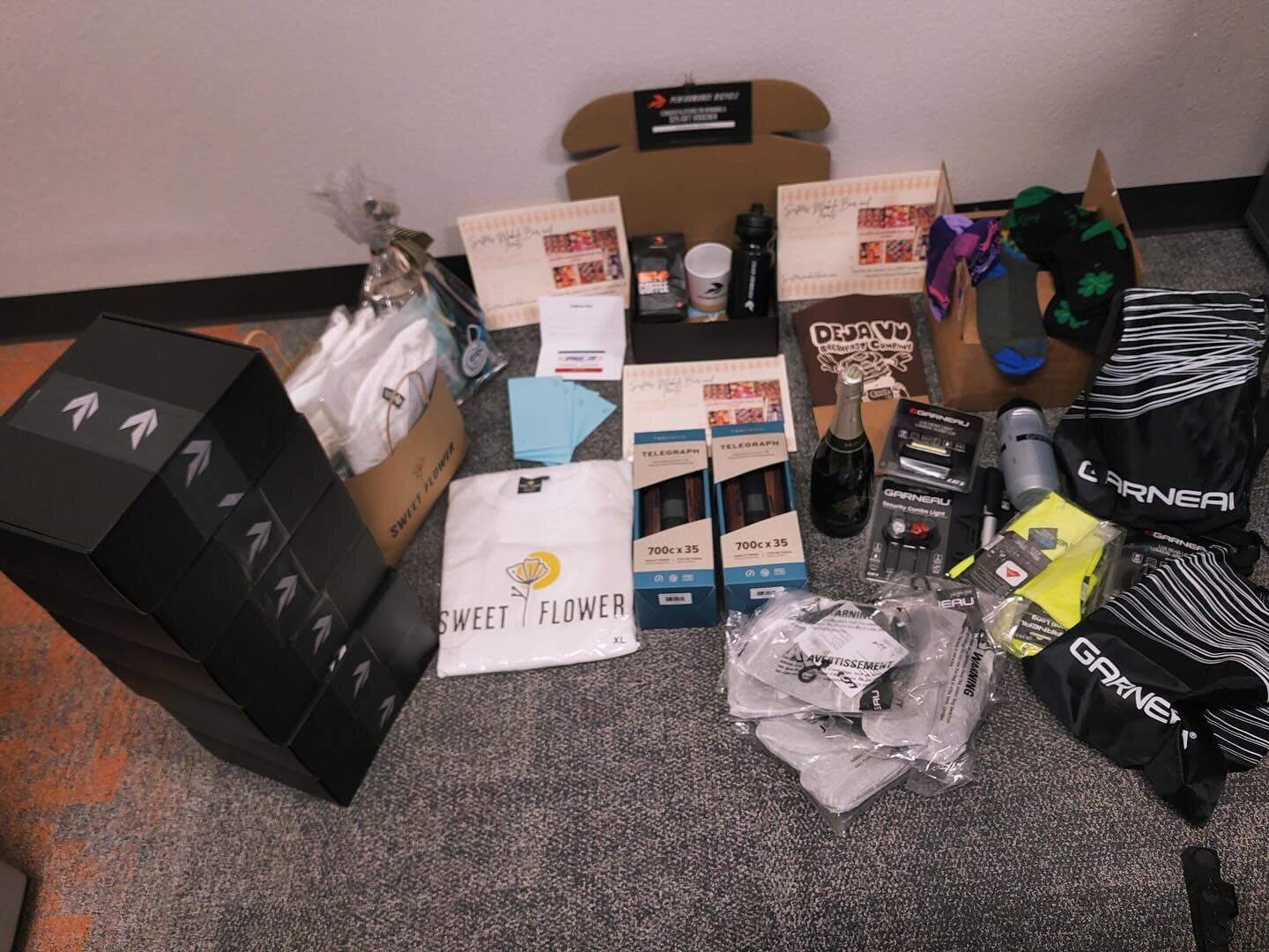 Here&rsquo;s a sneak peak of some of the prizes for the race this weekend! 
Thanks to all the prize providers! 
@performancebike 
@teravail 
@louisgarneauofficial 
@ridebellwether 
@sockguyluv 
@sweetflowershops 
@campusbicycles 
@northrimadventuresp