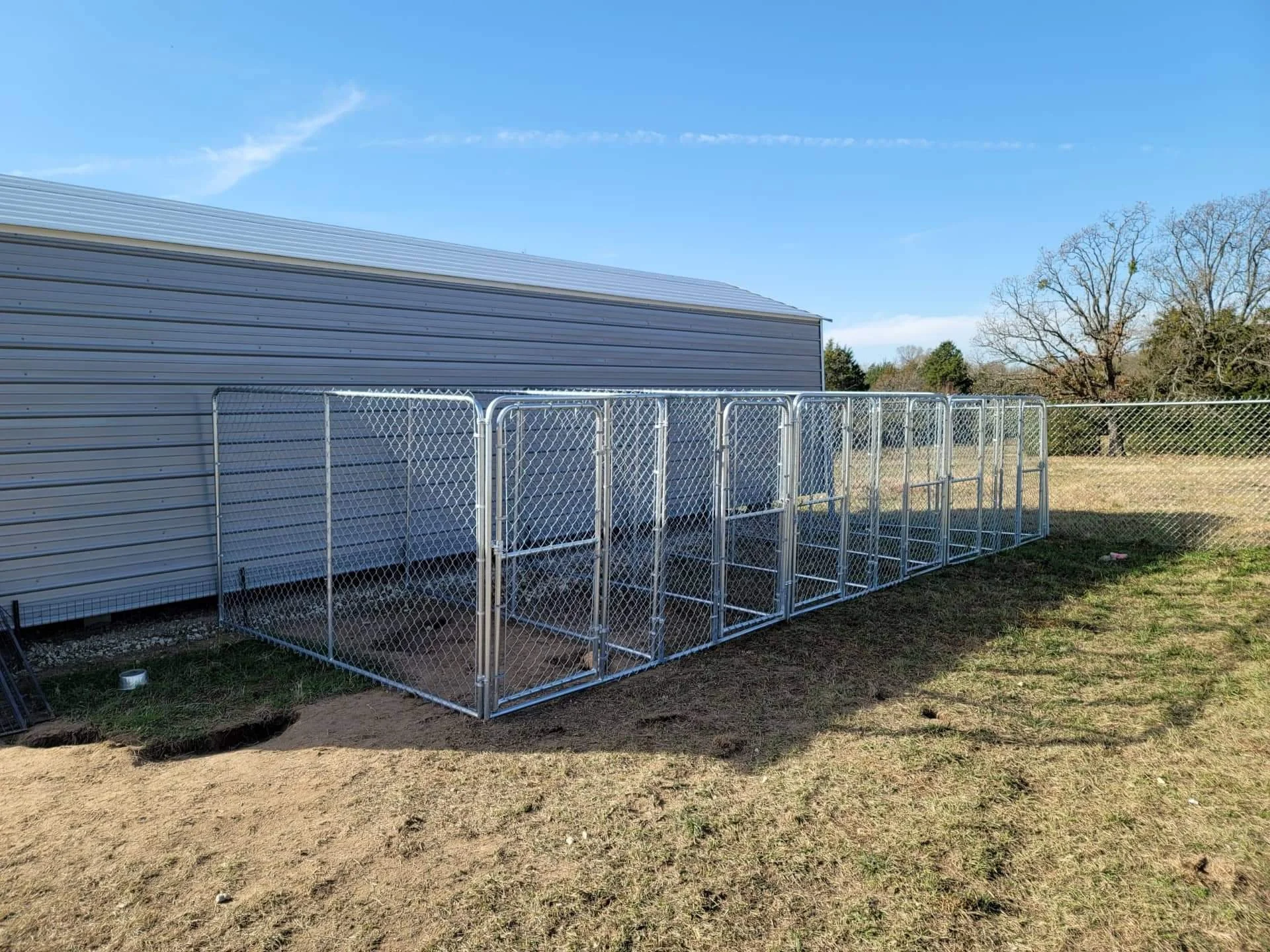 6-connected-5x10x6-silver-series-outdoor-dog-kennel-emory-tx.jpeg