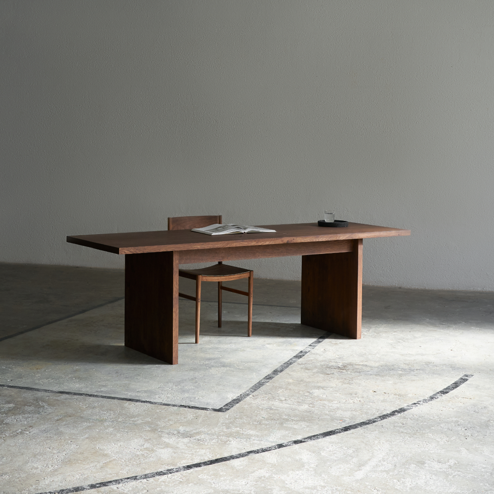Ernest Desk-3.png