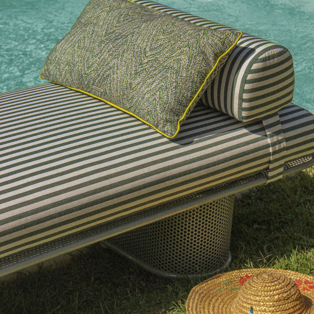 Riviera Bench-6.png
