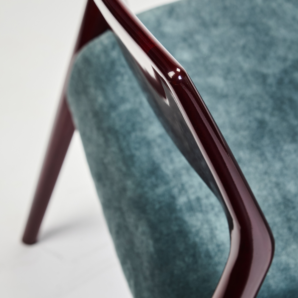 Bossa Armchair-5.png