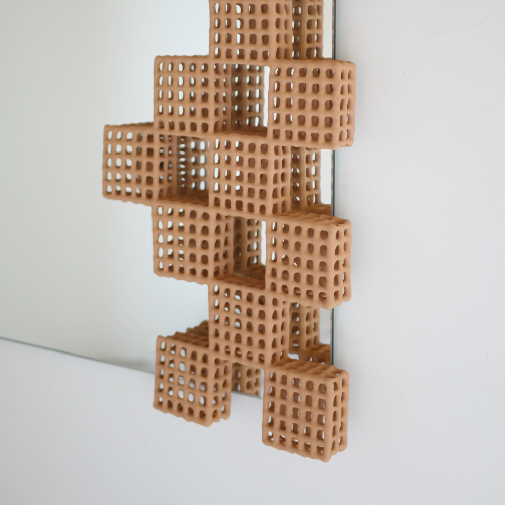 Damier Mirror 2-4.png