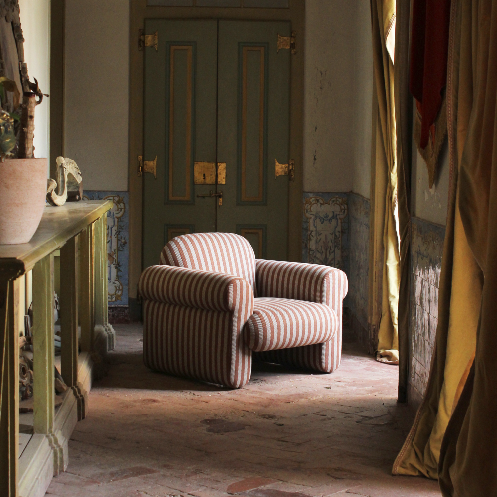 Oskar Armchair-7.png