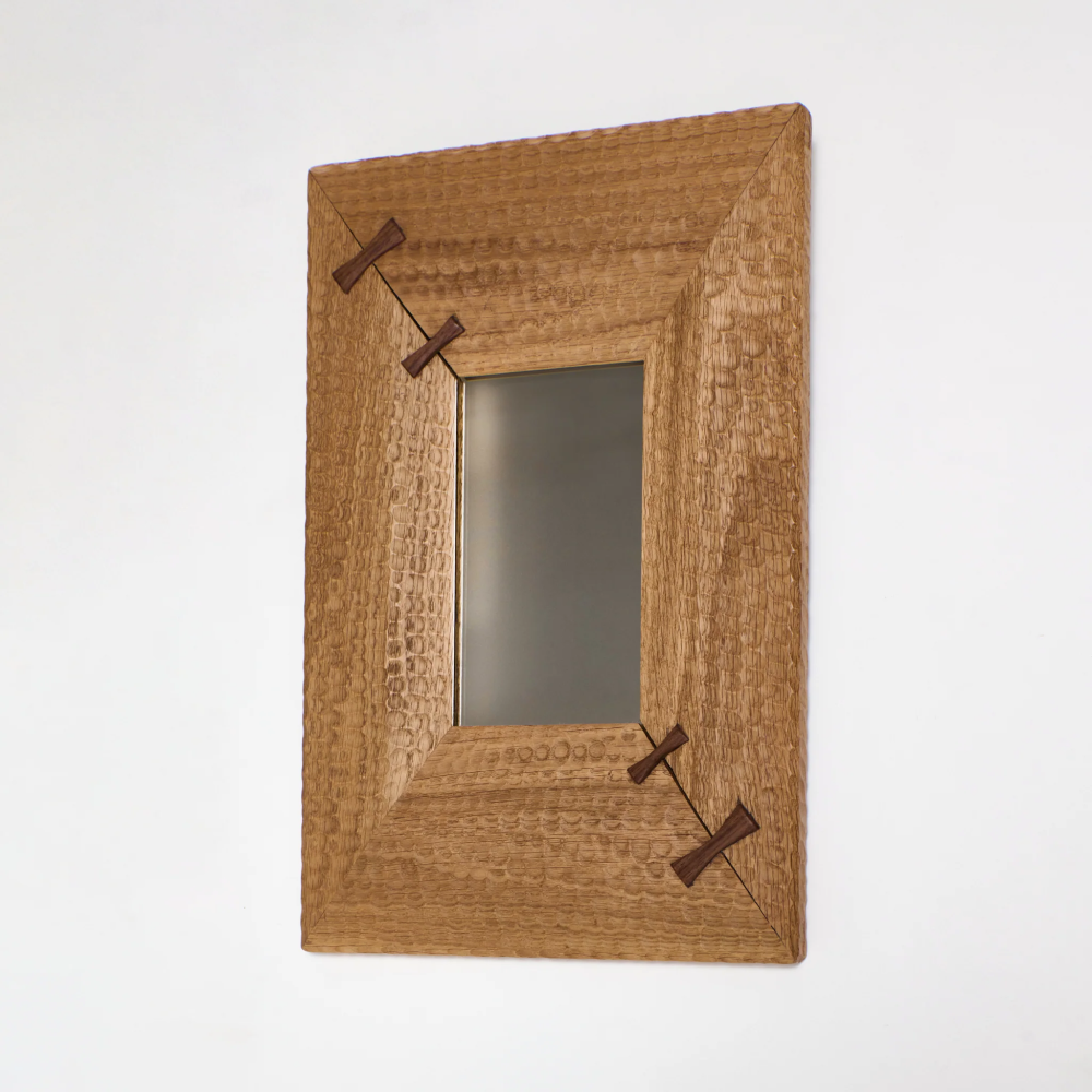 Lindo Mirror-1.png