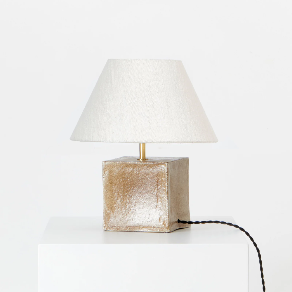 Arouca Table Lamp-2.png