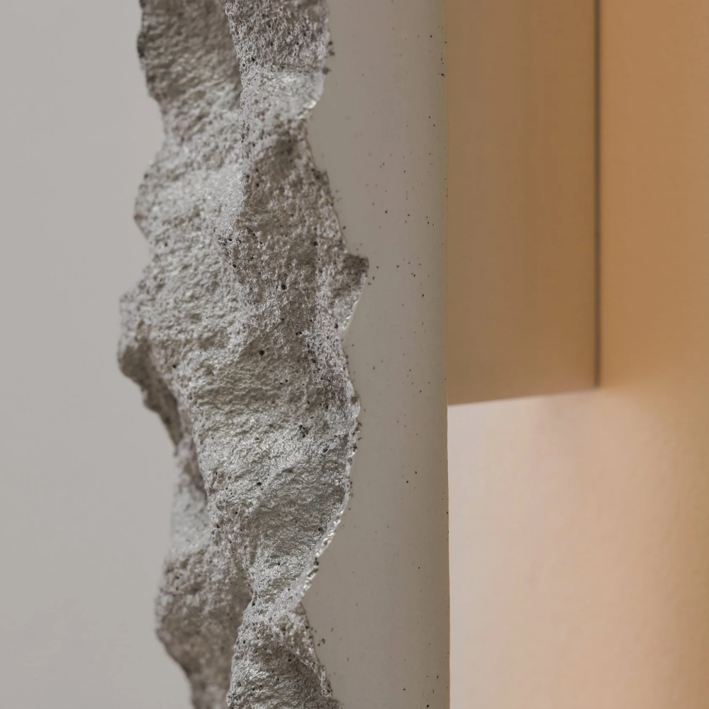 Carst Wall Sconce-2.png