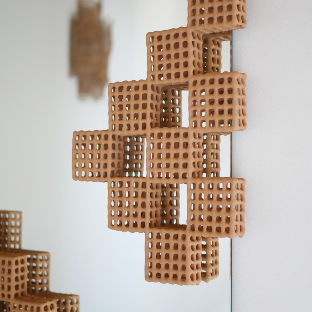 Damier Mirror 1-3.png