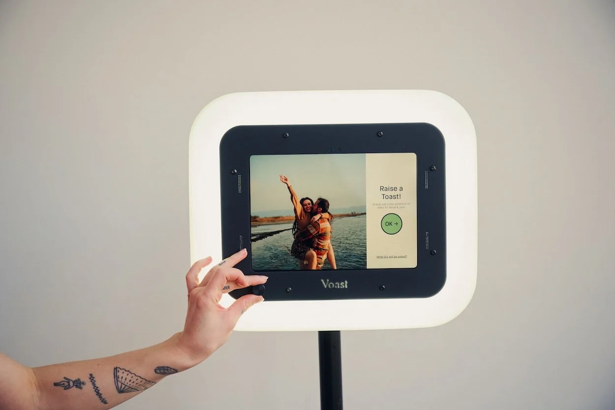 Voast Expands Shippable Video Booth Service to Canada