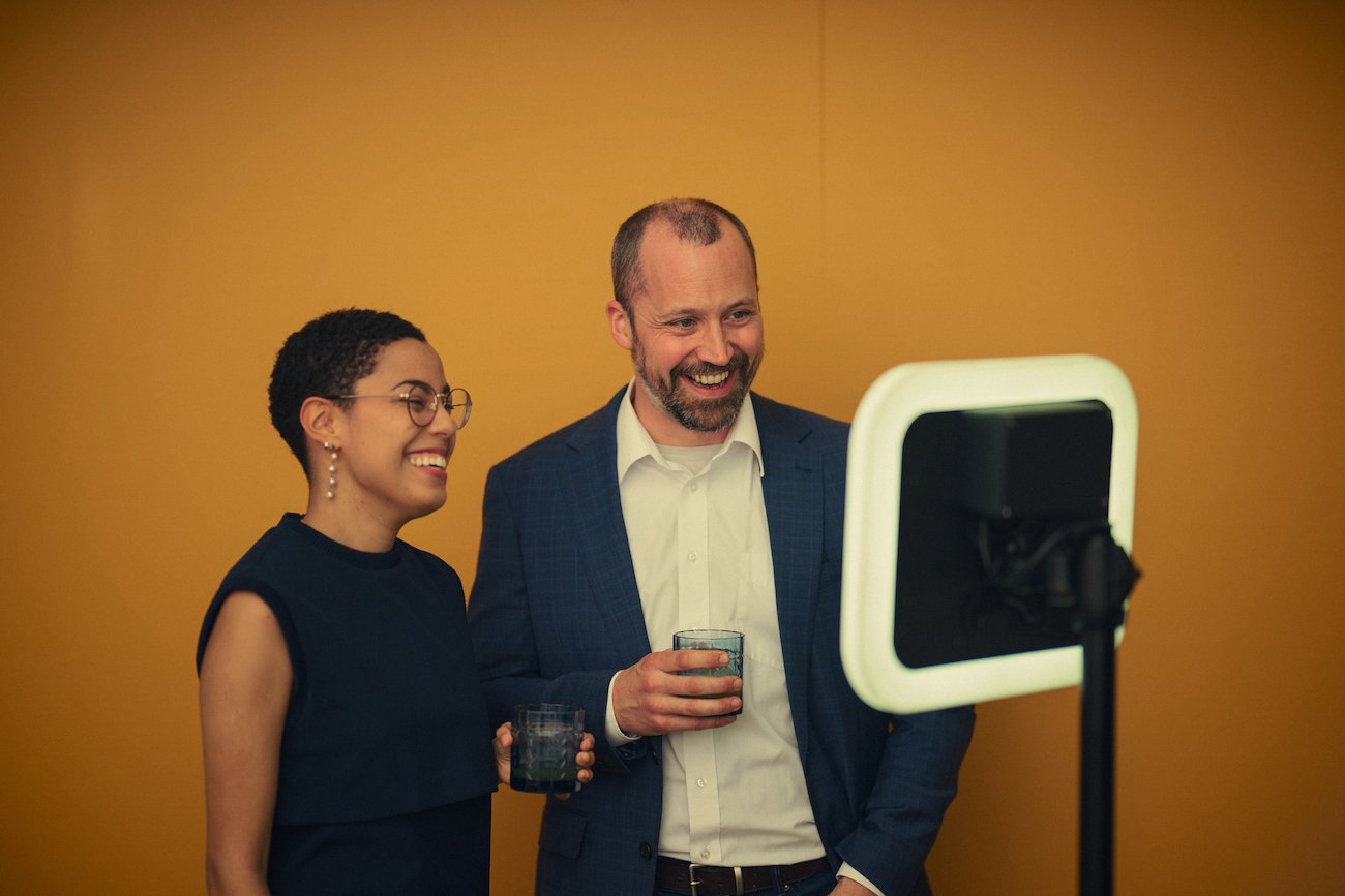 Voast Releases New Features for Shippable Interview Booth, Unlocking New Possibilities for Event Hosts