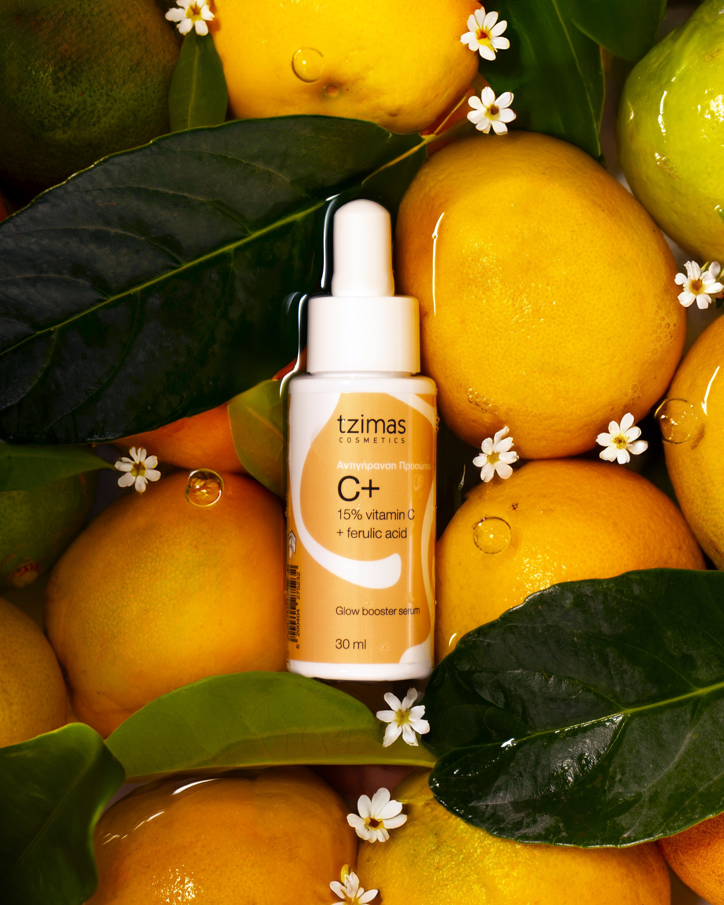 Cosmetics Brand – Product Photography
Clean product shots and retouching for social and campaign use.
Role: Photography & Editing
Agency: Monks
Tools: Ps · Lr