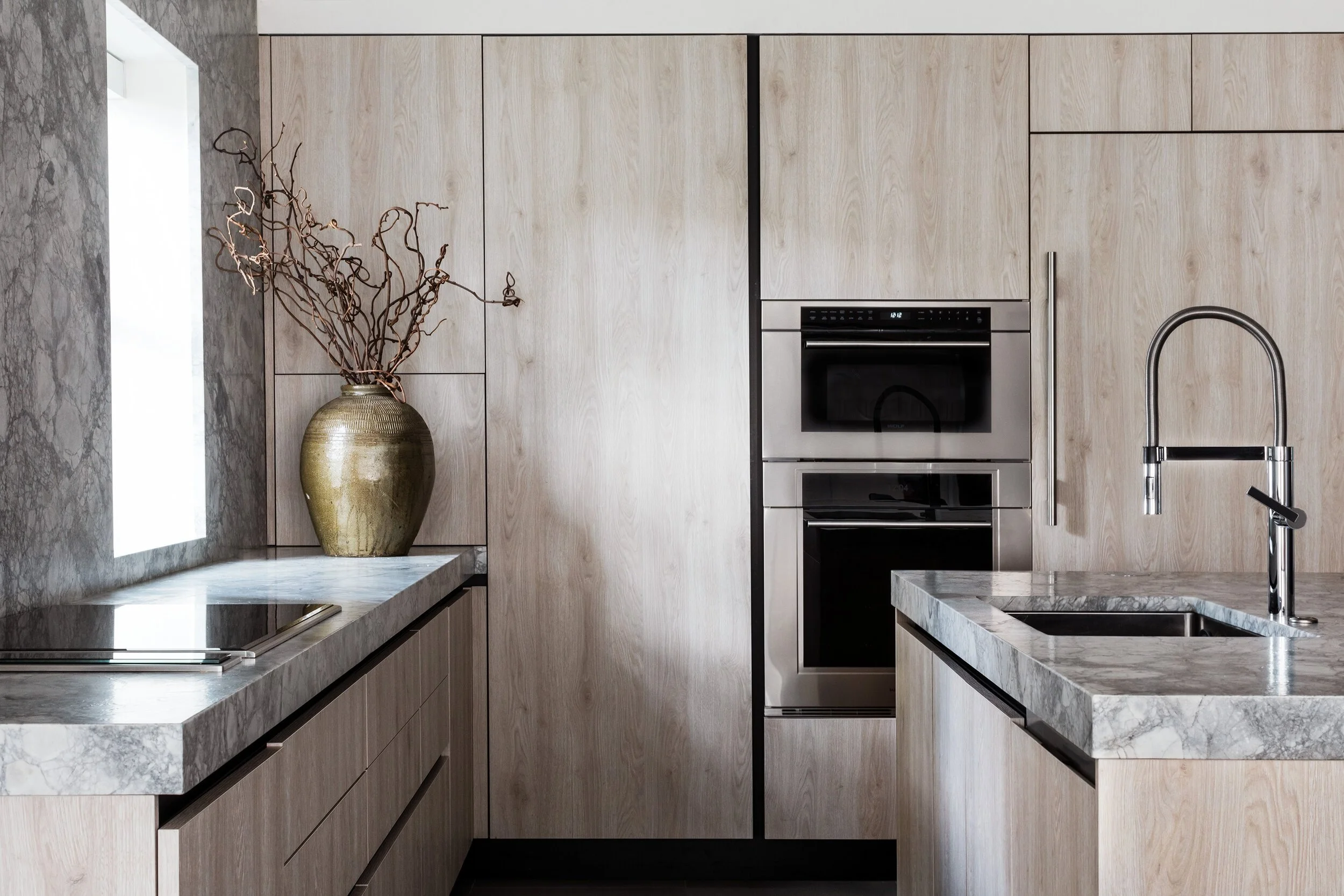 Contemporary Kitchen (Copy) (Copy)
