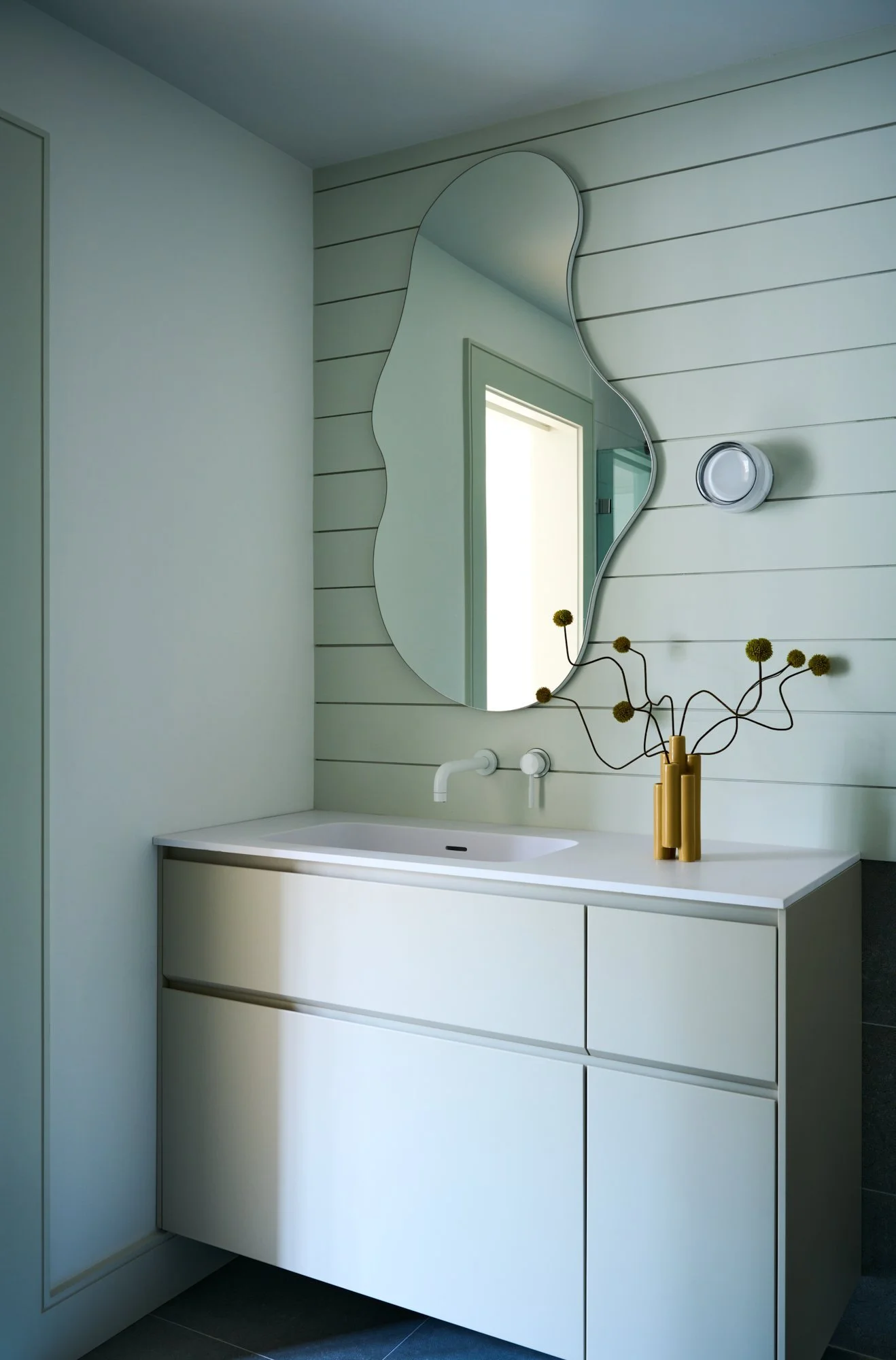 LukeWEdwards_SashyaThindFernandes_85WilliardSt_14_Layers.jpg