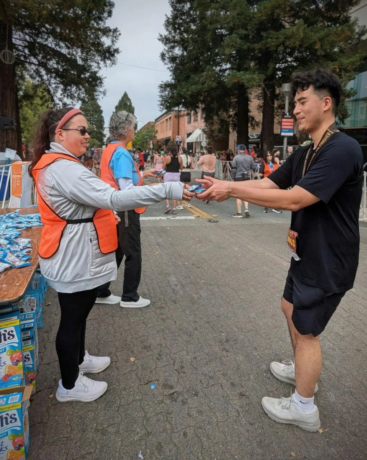 Volunteer with Alchemia at the Santa Rosa Marathon!