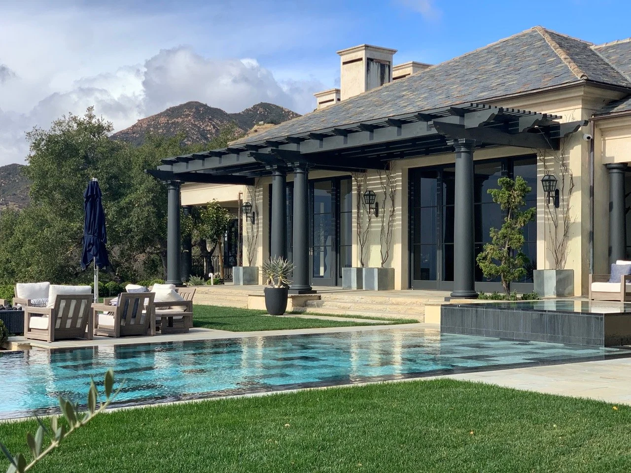 landscape architecture for green roofs, wellness-focused landscape design, rooftop gardens in san francisco, urban agriculture landscape design, outdoor classrooms design