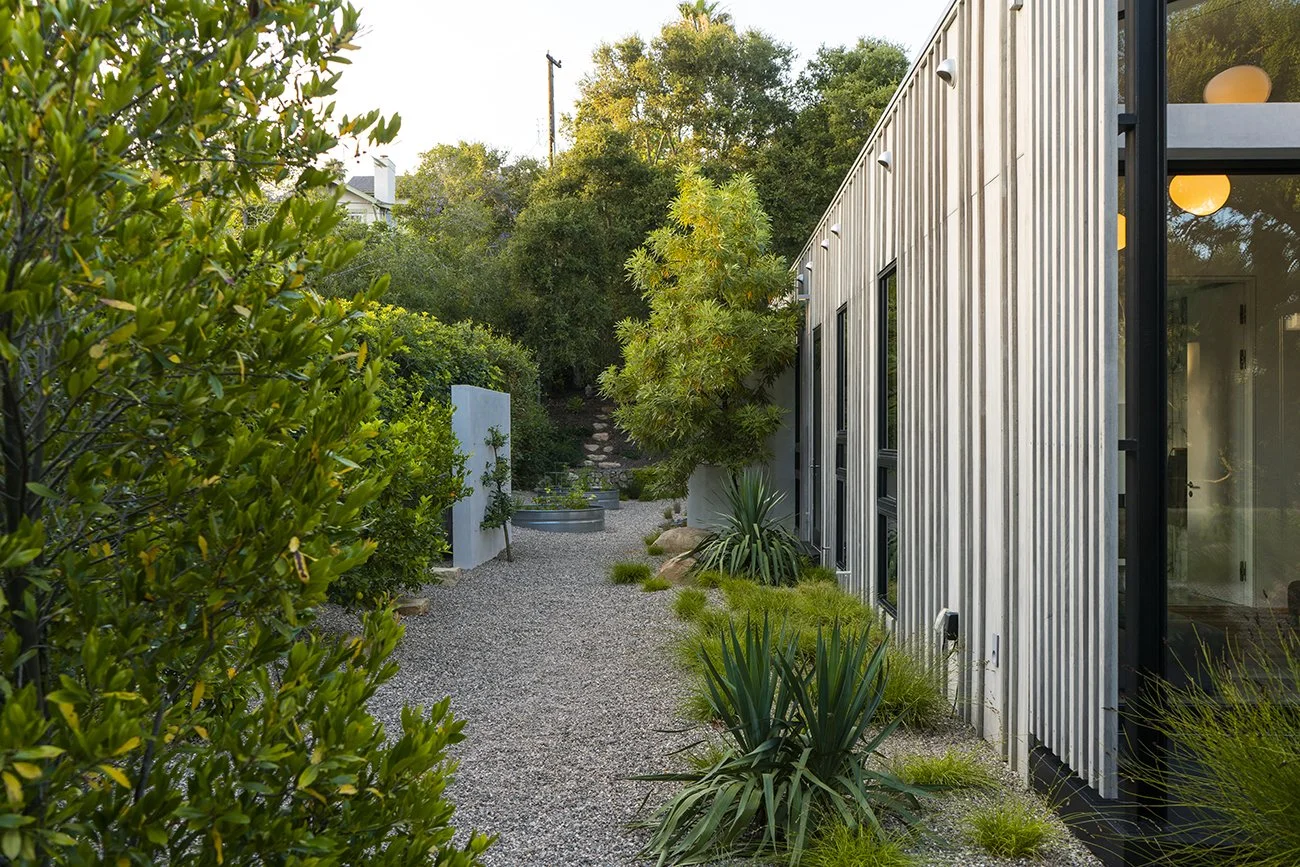sustainable landscape design palo alto, climate-resilient landscaping california, regenerative garden design california, native and drought-tolerant planting plans, eco-friendly garden design firm