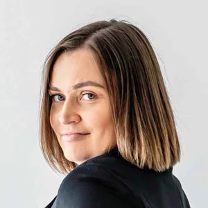 Laura from Social Laura, a Creativault member on the Photographers directory