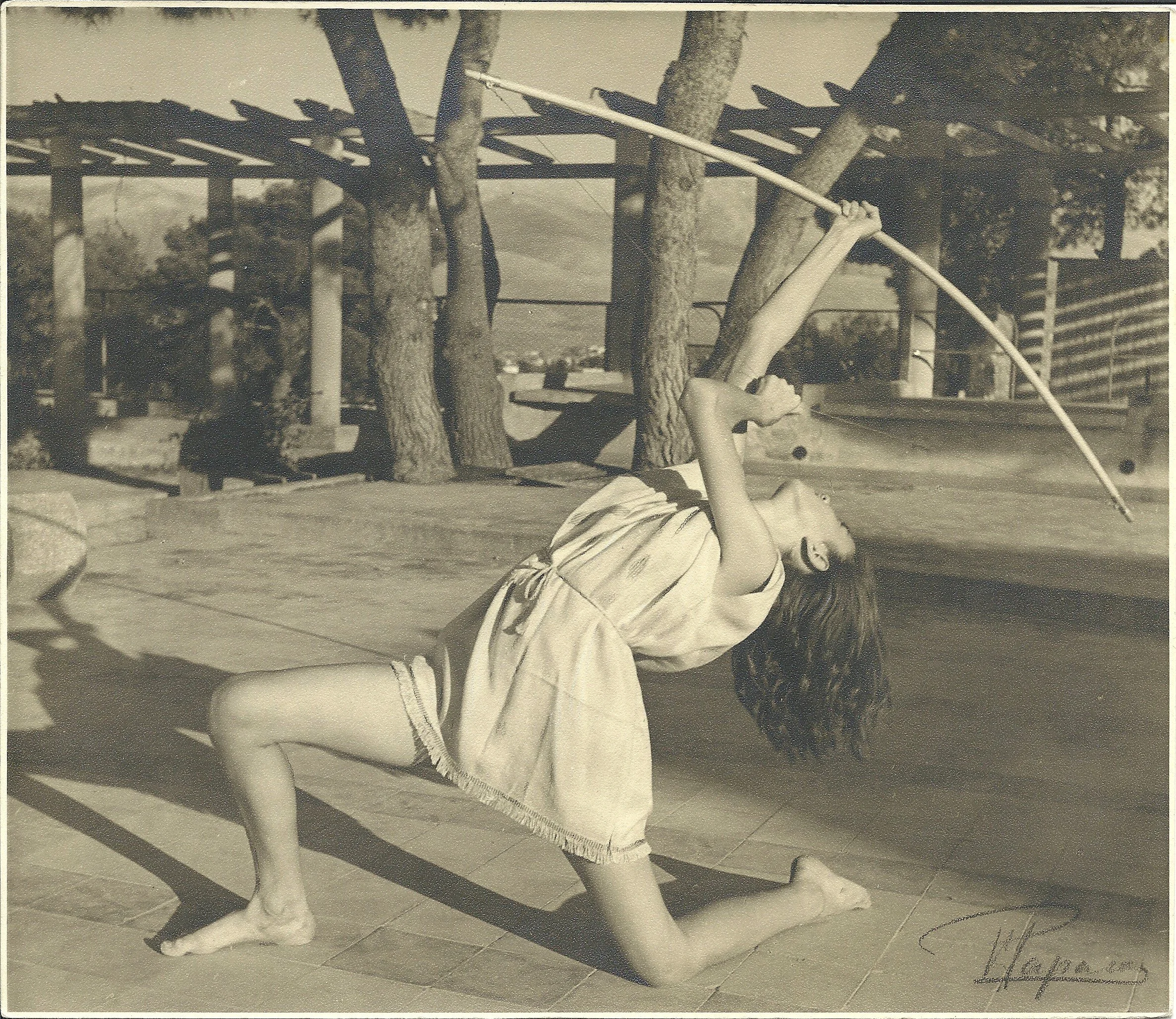1959.5_ΛΙΑ ΣΧΟΛΗ ΜΑΤΕΗ.jpg