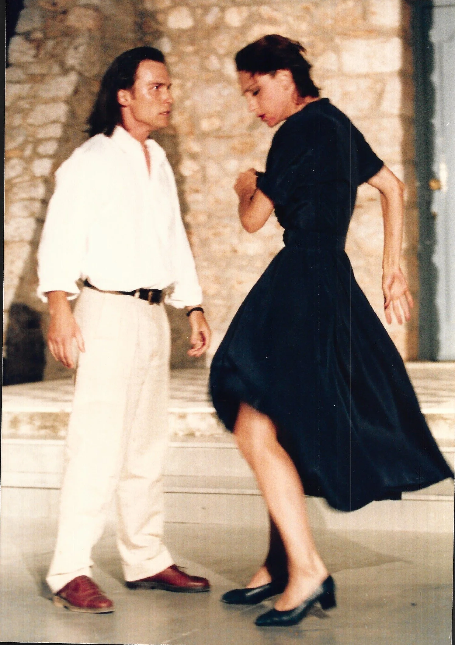 ΚΛΥΤΑΙΜΝΗΣΤΡΑ 1998 ΓΚΑΣΟΥΚΑ ΑΛΕΞΑΝΔΡΗΣ ΦΩΤΟΓΡΑΦΟΣ ΒΑΣΙΛΙΚΗ ΚΟΥΜΠΑΝΗ ΔΕΛΦΟΥΣ1.jpg