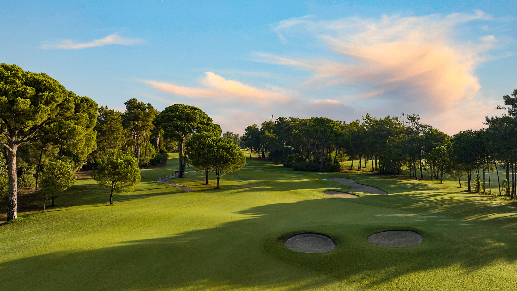 GloriaNewCourse1_GolfClub1st_L.jpg