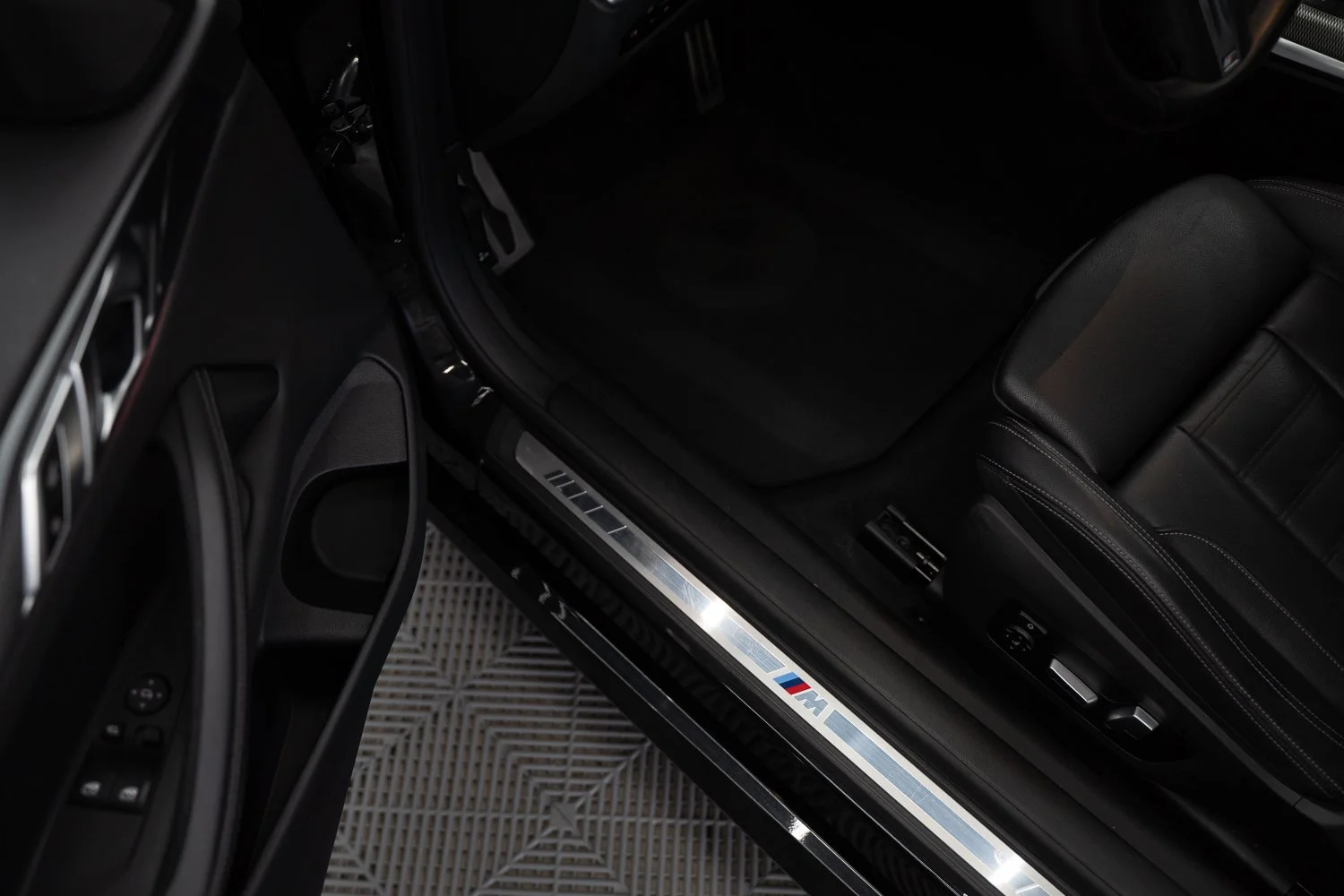 BMW M440i-100.jpg