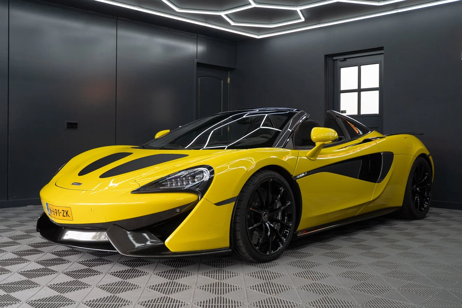 Mclaren-570S-36.jpg