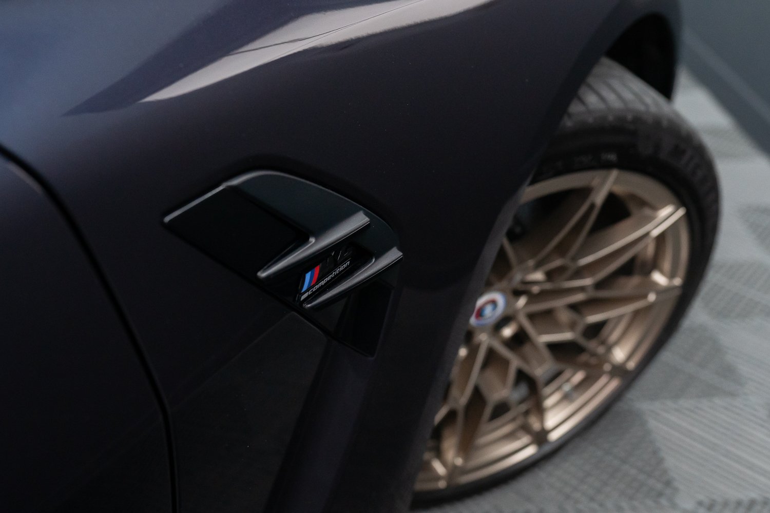 BMW-M4-Comp-50jahre-edition-35.jpg