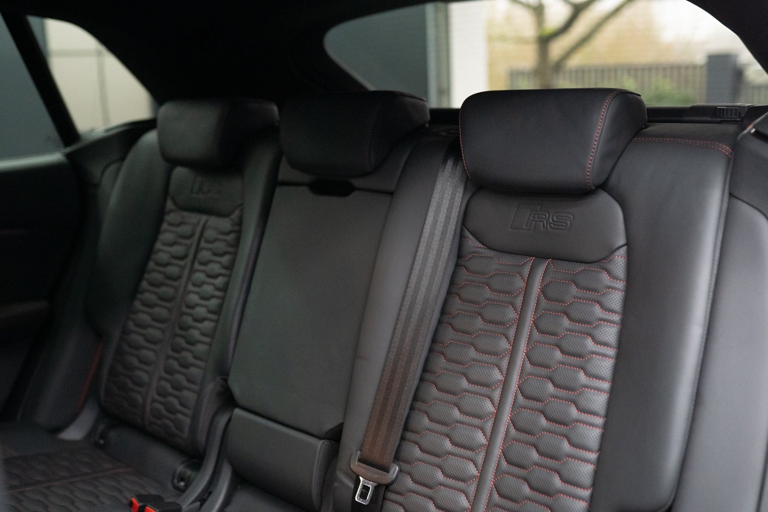 Audi-RSQ8-Zwart-118.jpg