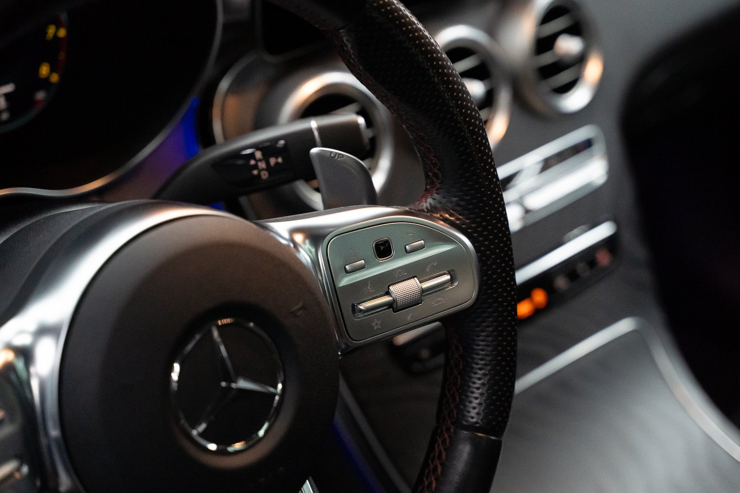 Mercedes-GLC-grijs-81.jpg