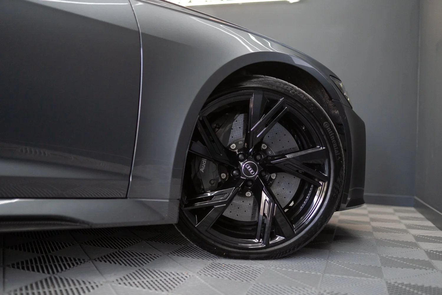 RS6-Grey-51.jpg