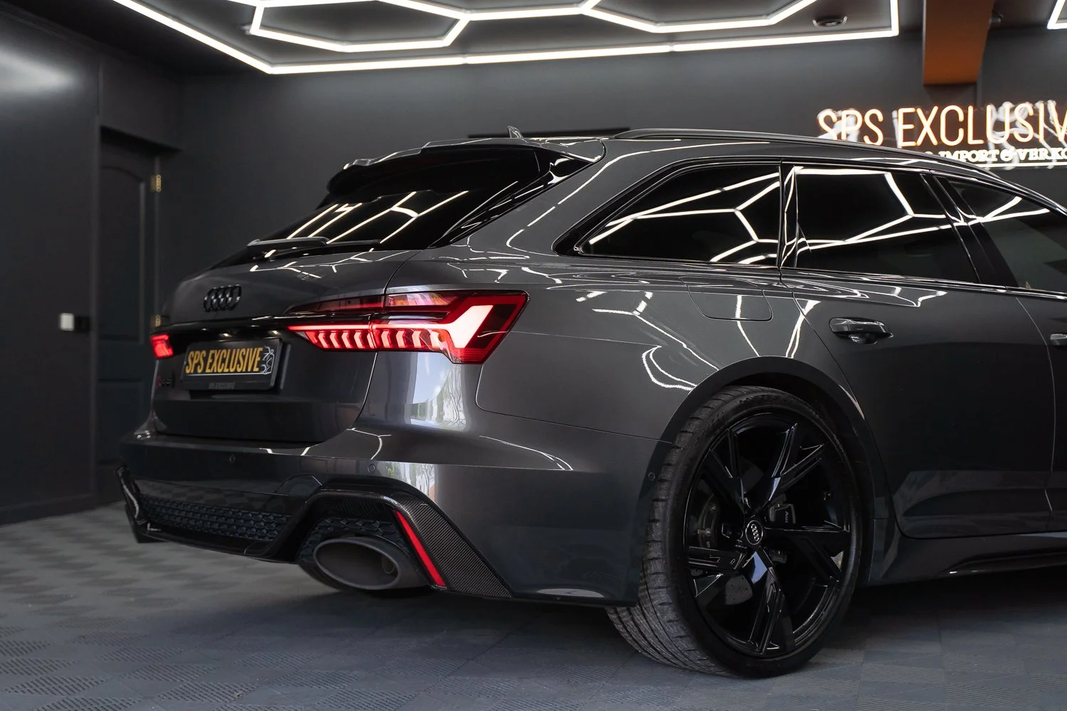 RS6-Grey-59.jpg
