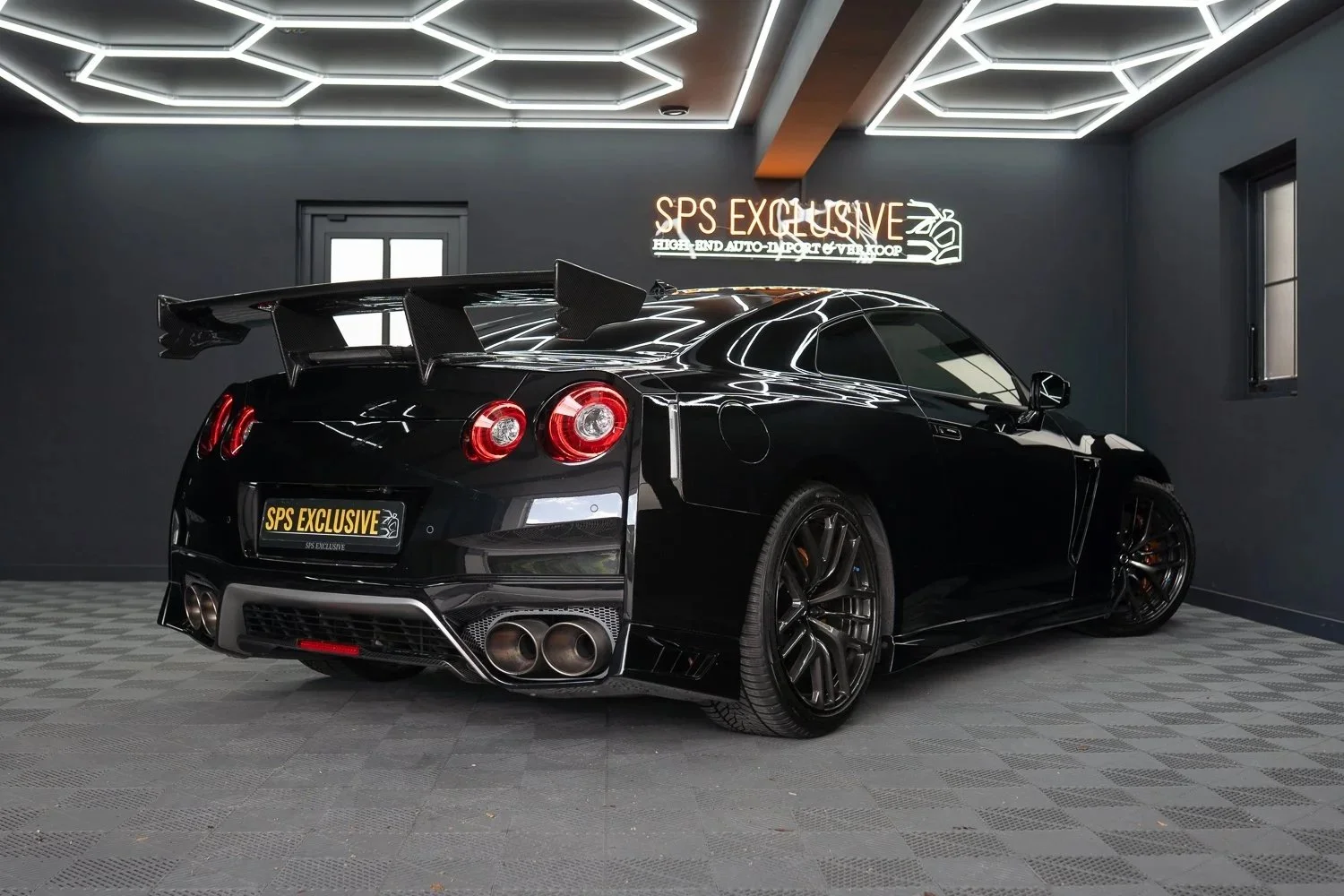 SPS Exclusive Nissan GT-R Black
