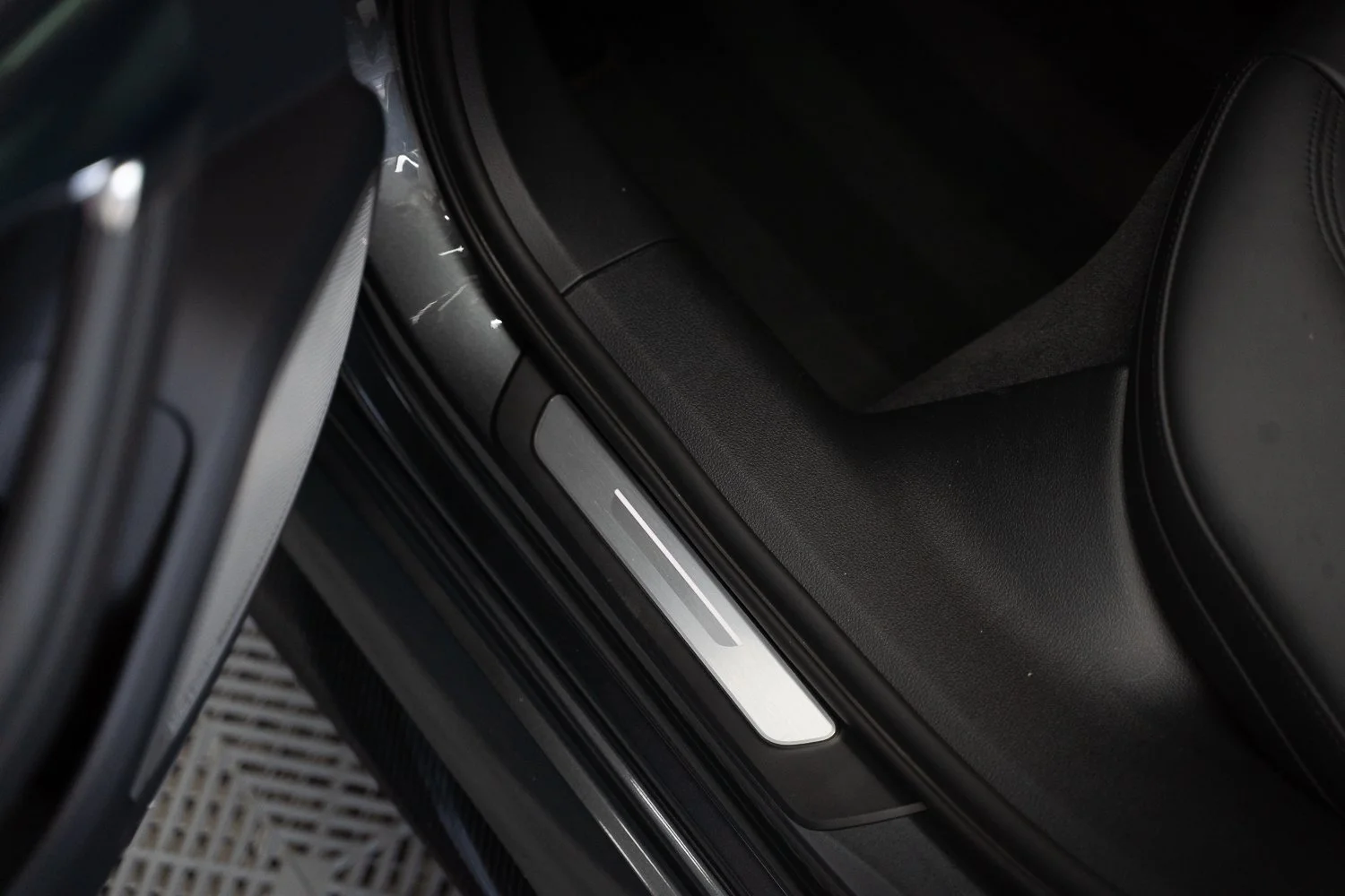 RS6-Grey-128.jpg