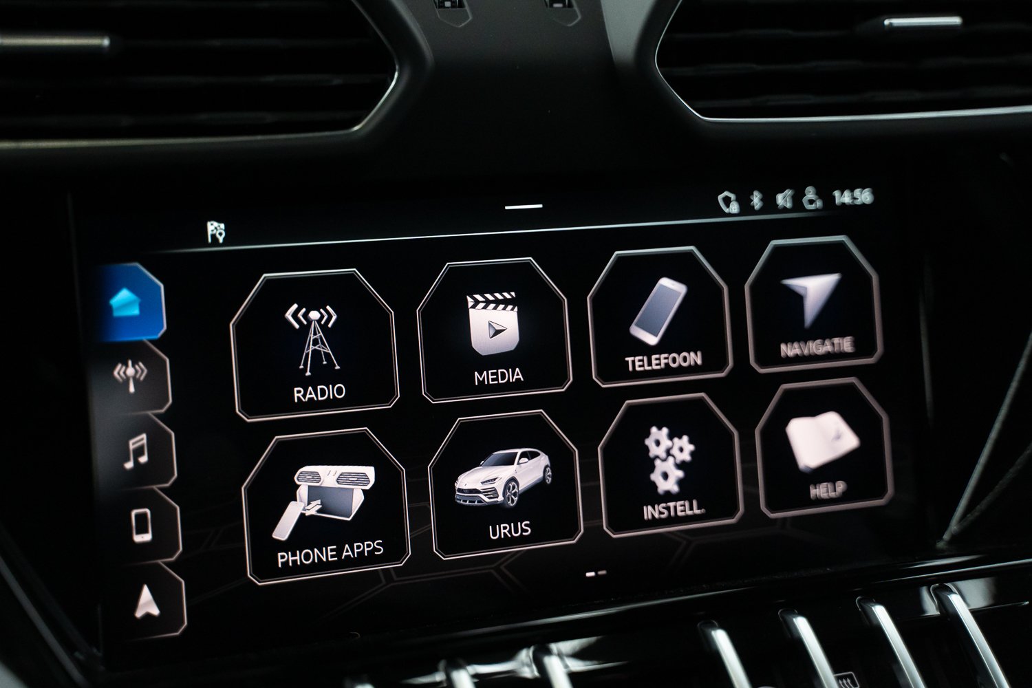 Lamborghini-Urus-Zwart-71.jpg