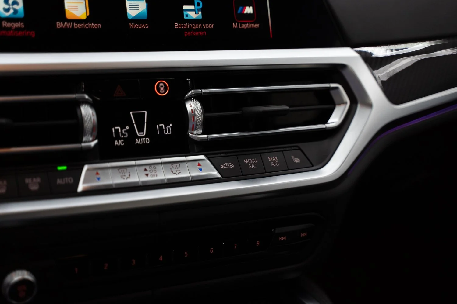 BMW-M3-Black-Carbon_hood-92.jpg