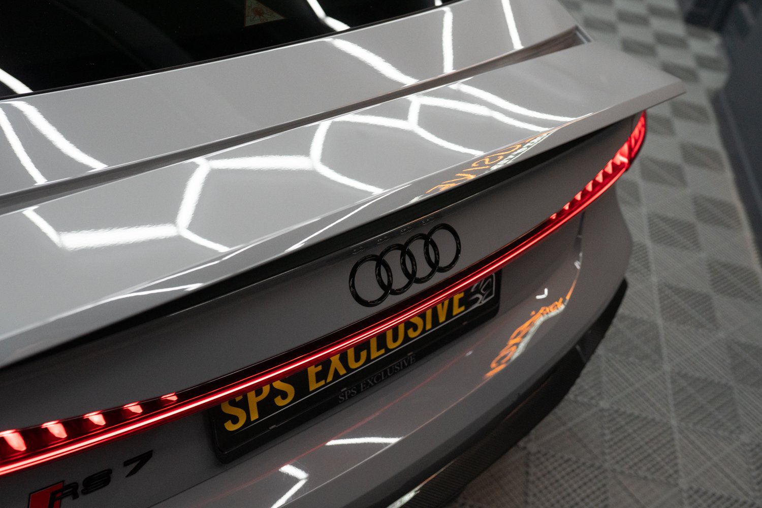 Audi-RS7-55.jpg