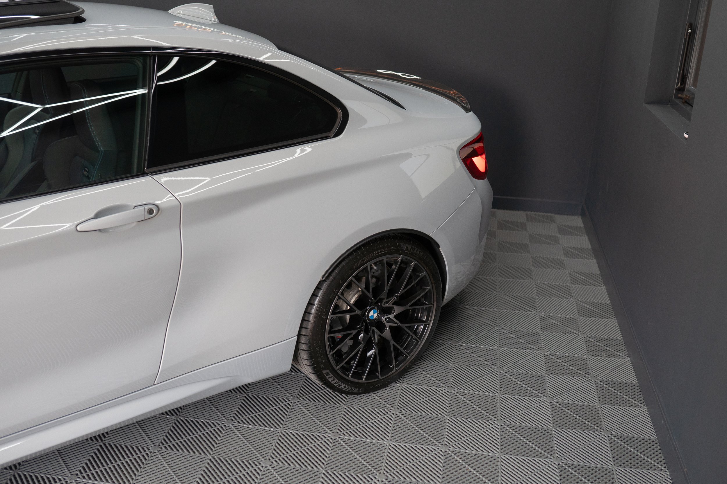 BMW-M2 competition-9.jpg