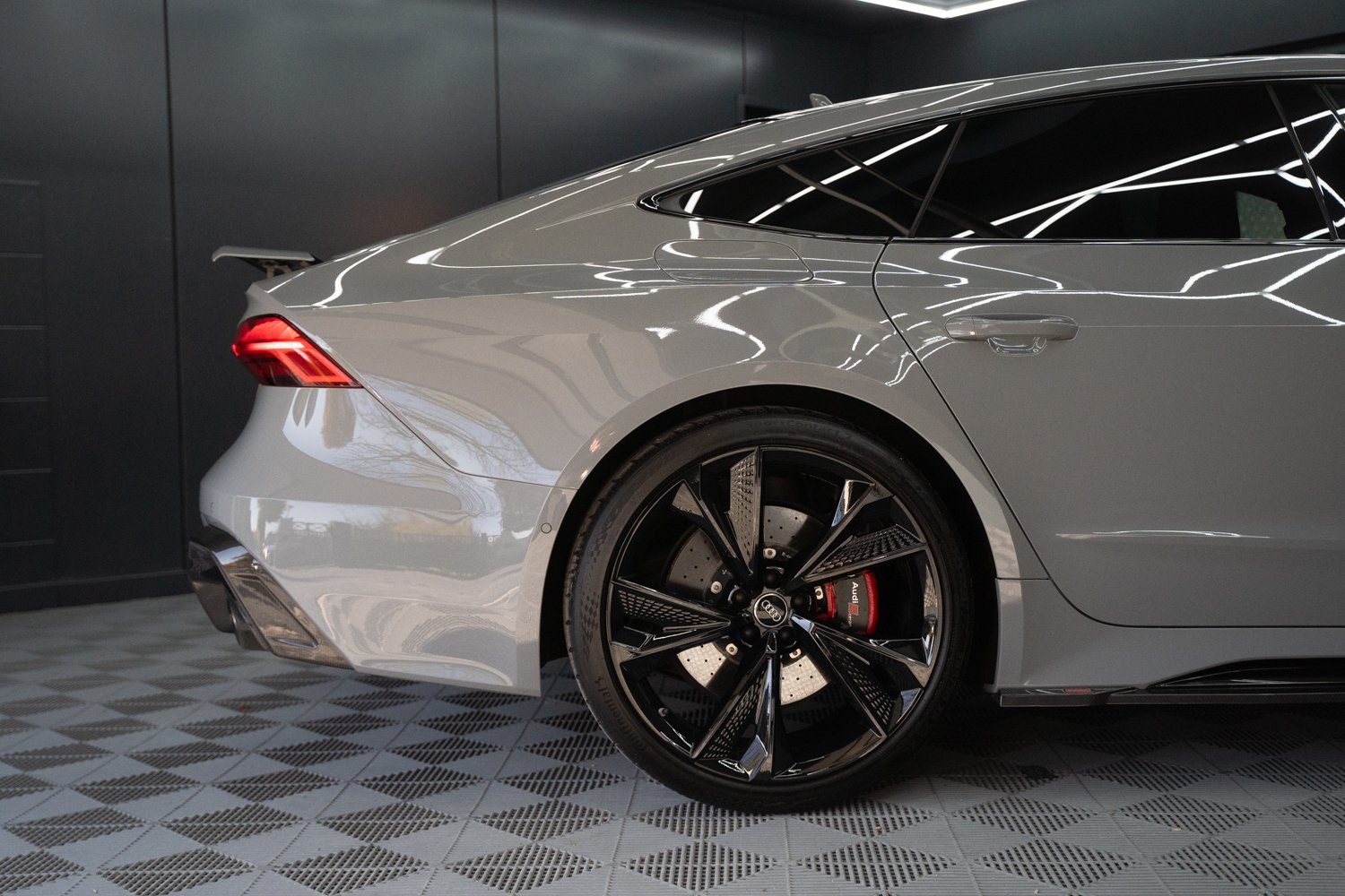 Audi-RS7-86.jpg