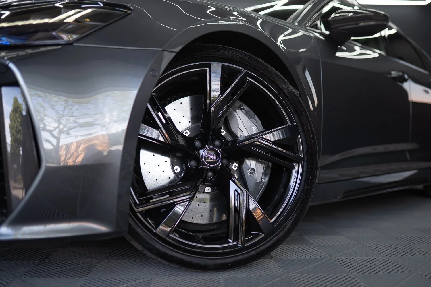 RS6-Grey-3.jpg