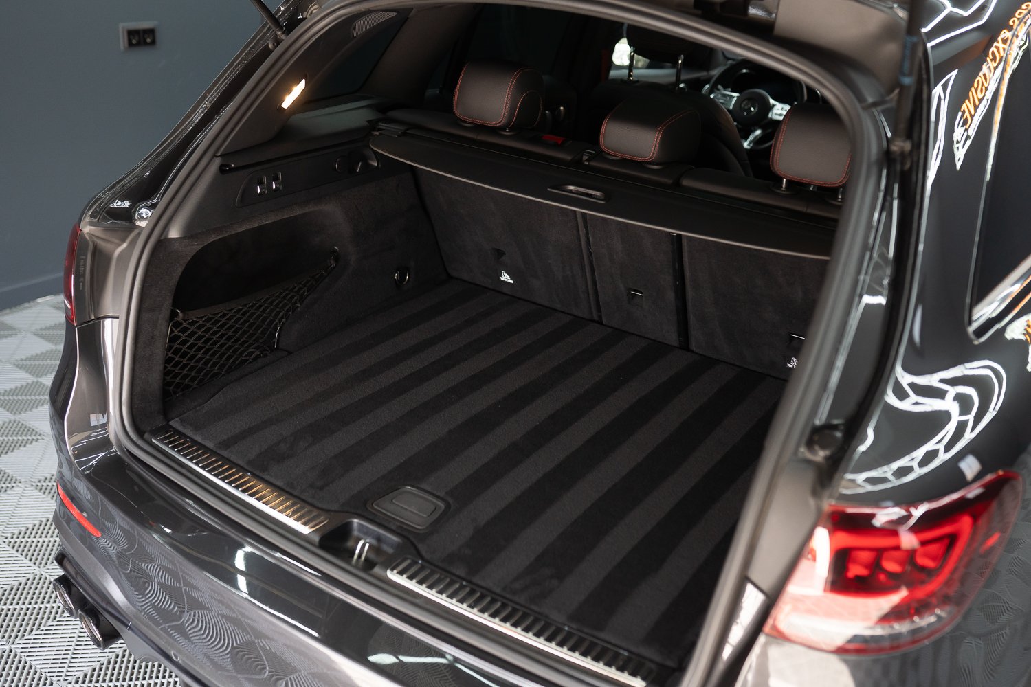 Mercedes-GLC-grijs-124.jpg
