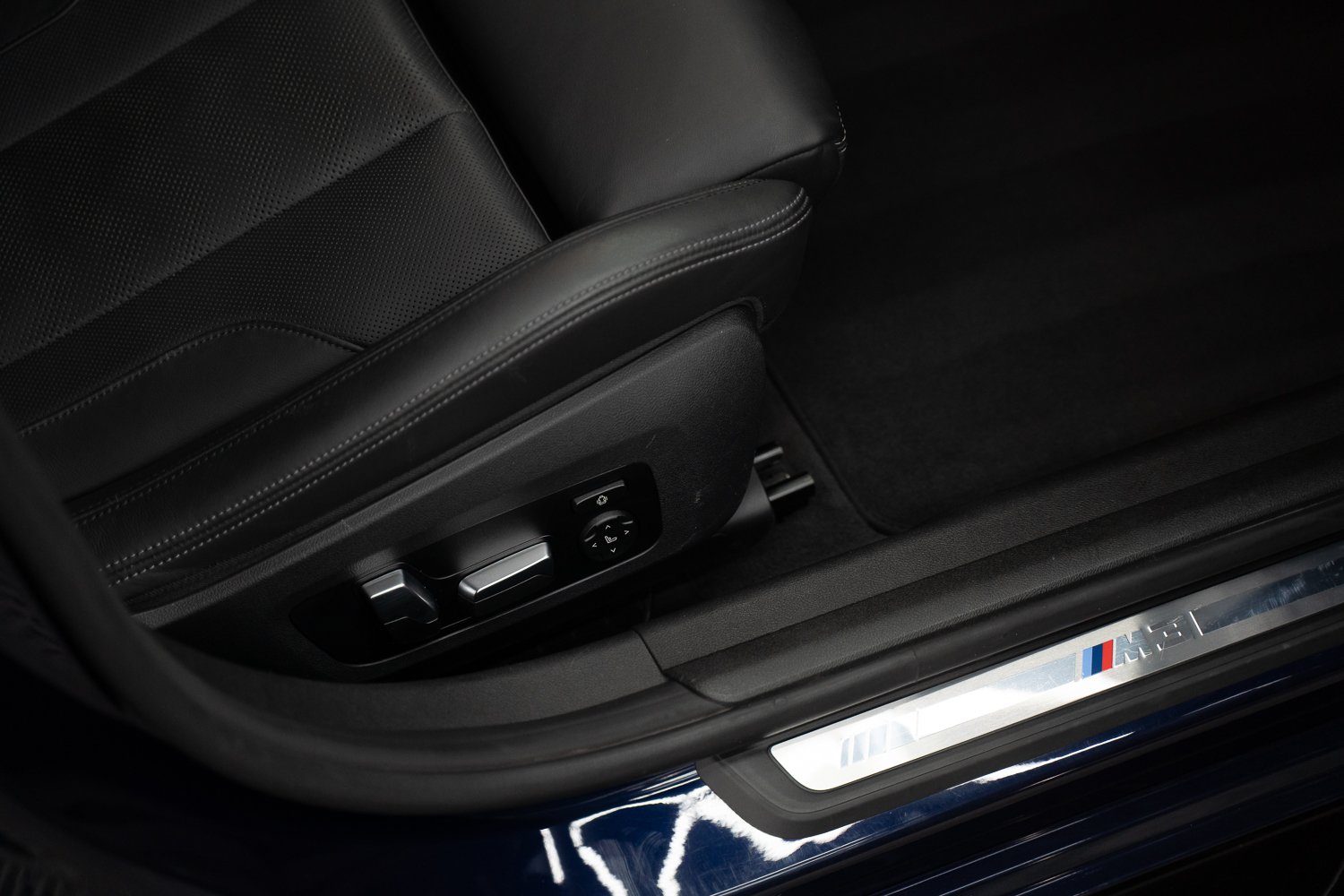 M3-touring-purple-114.jpg